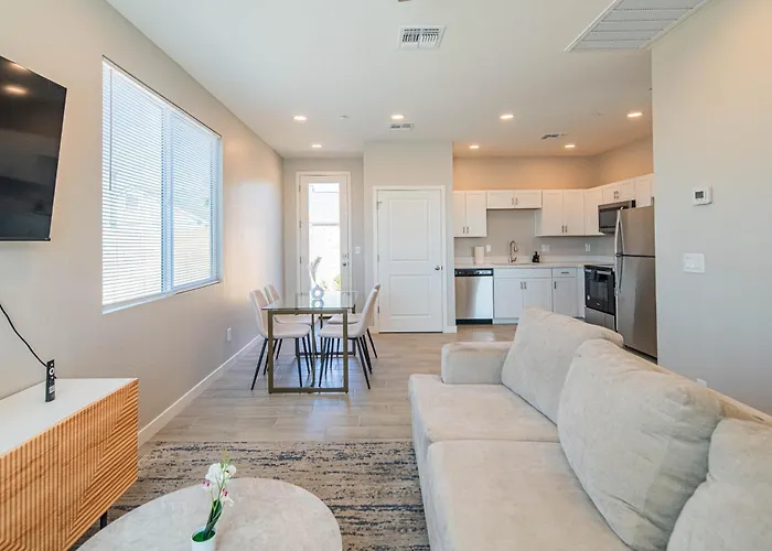 Serene 2br With Premium Beds