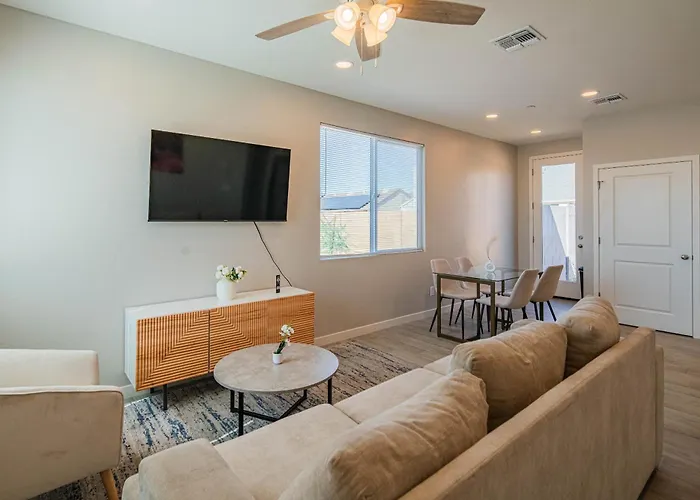 Serene 2br With Premium Beds Glendale