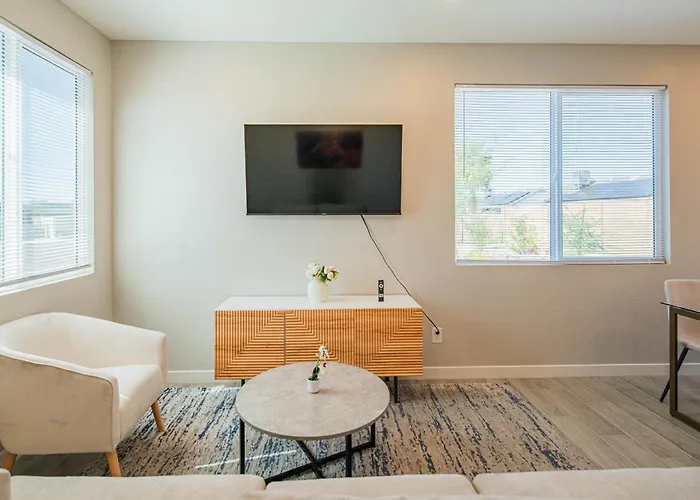 Apartment Serene 2br With Premium Beds Glendale