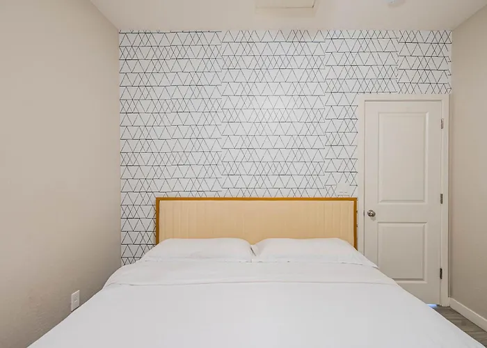 Apartment Serene 2br With Premium Beds *