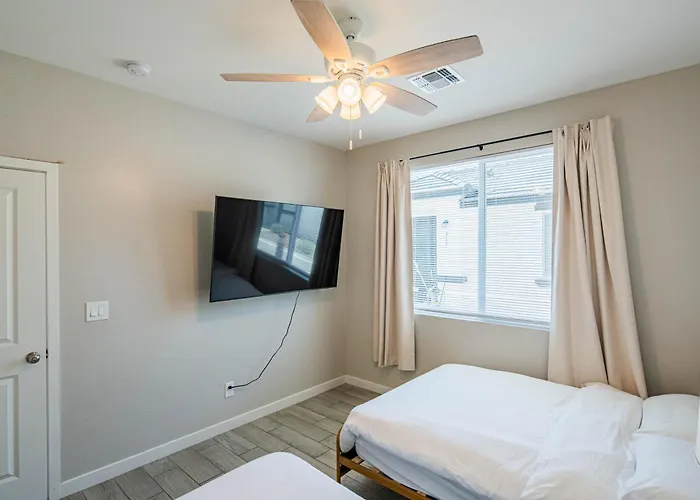 Serene 2br With Premium Beds Glendale