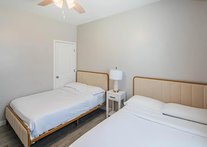 Serene 2br With Premium Beds Apartment *