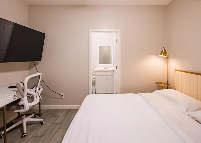 Serene 2br With Premium Beds * Glendale