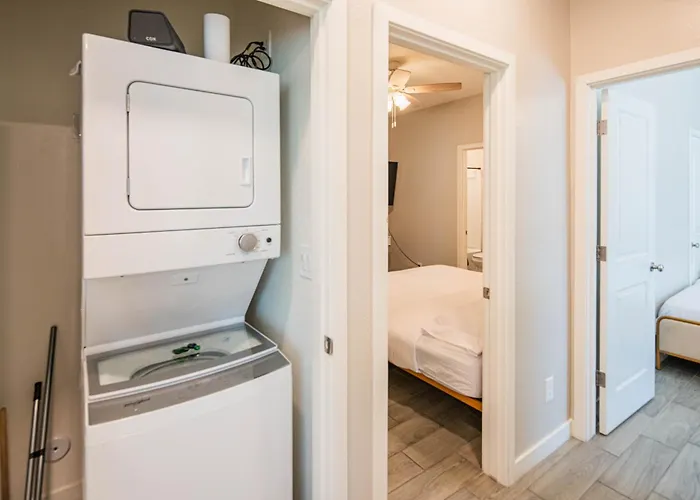 Serene 2br With Premium Beds Apartment *