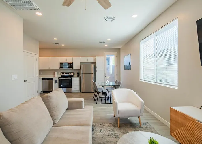 Serene 2br With Premium Beds Glendale